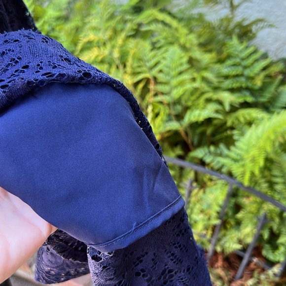 NWT Nanette Lepore, navy lace lined dress can be warned two ways. Size 12 - Picture 5 of 6